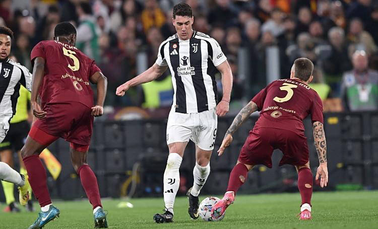 意甲转会动态：国米购买新球员进展缓慢，米兰出售后卫计划签约射手