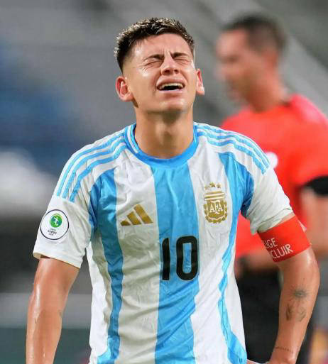 新援埃切维里租借去西甲！瓜帅眼光独到，看好球员潜力